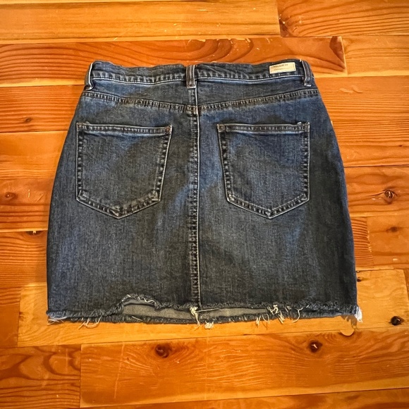 Jean skirt size large - Picture 2 of 3